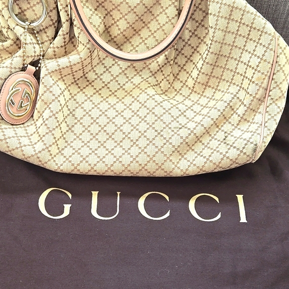 Gucci 'Sukey' Medium Tote with detachable interlocking G charm - Picture 5 of 5